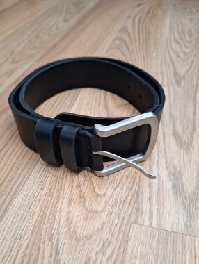 Black Leather Women's Belt with Silver-Tone Buckle